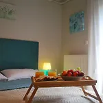 Cornelia Apartment