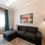 City Pulse Tsimiski Apartment