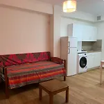 Just A 2Bd Central Apartment * Top Location *