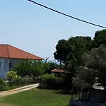 A. Studios Asprovalta
