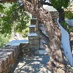 Cycladic Vineyard House