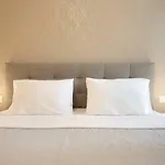 Glyfada Villa 6Br 16Ppl Private Pool 300M To Beach