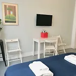 Petraki 10