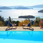 Perigiali Villas