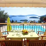Perigiali Villas