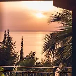 Villa Niriis