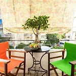Beautiful Appartment Under Akropolis!