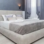 Helen Vip Happy House Vipgreece