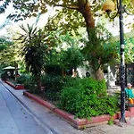 Hidden Gem, 2 Bedroom Near City Center