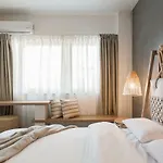 *** Apt 110M2 3Bed 2Bath, Walk To Acropolis ***
