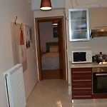 Metro Kerameikos Apartment - 180 Meters From Metro Kerameikos Station