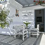 Patriko Family House