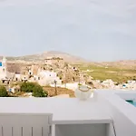 Akrotiri Cycladic Suites