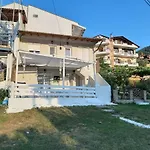Summer House Moschovi