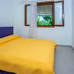 Lefkada Family Friendly House With Parking ,Yard