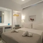 Livin Santorini