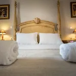 Armonia Studios And Apartments