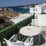 Adonis Hotel And Apartments