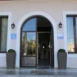 Sunshine Inn Hotel