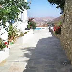 Cycladic-Style Villa In Paros, With 2 Bedrooms, Shared Swimming Pool A