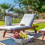 Maria'S Seaside Villa - House With 3 Rooms In Marathon, With Wonderful