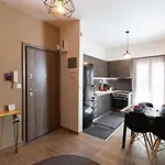 F & B Collection - Apartment For 6