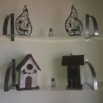 Johnn'S House