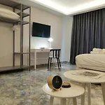 24K Athena Suites