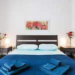 2 Min Walk To Acropolis 50 Sqm