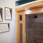 Blue Ark Lavish Sauna Suite