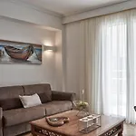 Marvelous N Bright Apt Next To Megaro Mousikis