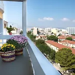 Boutique Penthouse Next To Stavros Niarchos Foundation