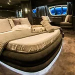 Medusa Azimut 68Ft Luxury Yacht