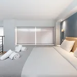 Spacious Apartment-600M From The Subway