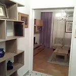 Dora'S Apartment