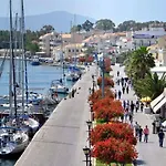 Modern Historical Center Apartment In Preveza 75M2