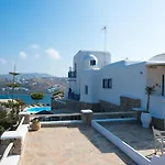 Anemoessa Villas With Pool!