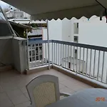 Cosy Apartment For 4