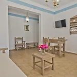 Philoxenia Apartments