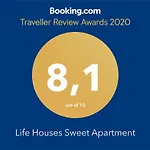 Life Houses Sweet Apartment