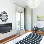 Zeus By Heloni Apartments