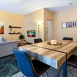 Platonos, Warm 2Bedroom Apartment