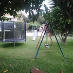 Giota Rooms