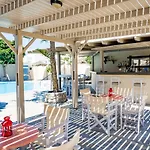 Rena Hotel