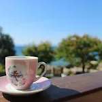 Stelios Apartments