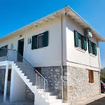 Boursinos Cozy Apartments