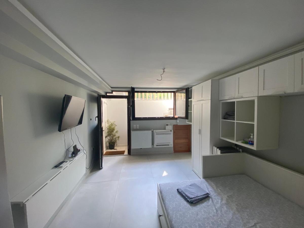 Minimalist Studio Behind Hilton *