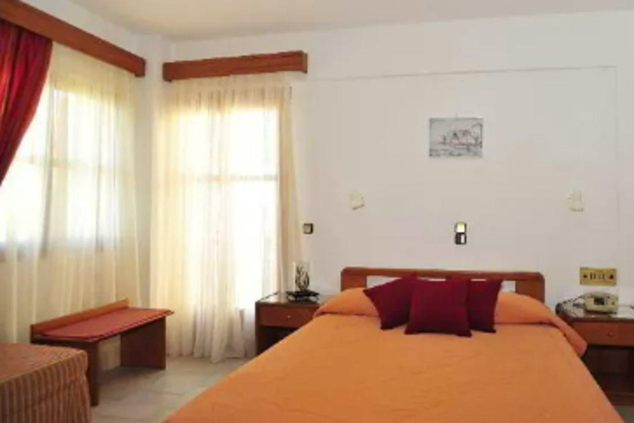 Sama Hotel 2*