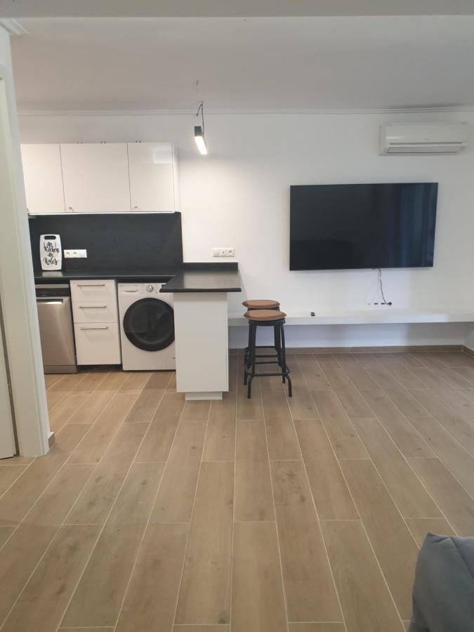 Newly Renovated Varkiza Beachside One Bedroom With Large Terrace * Athene