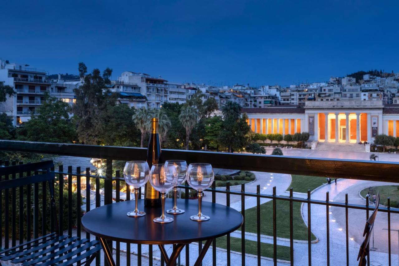A Truly Wow Experience For Every Guest. The Place Apartmán Atény